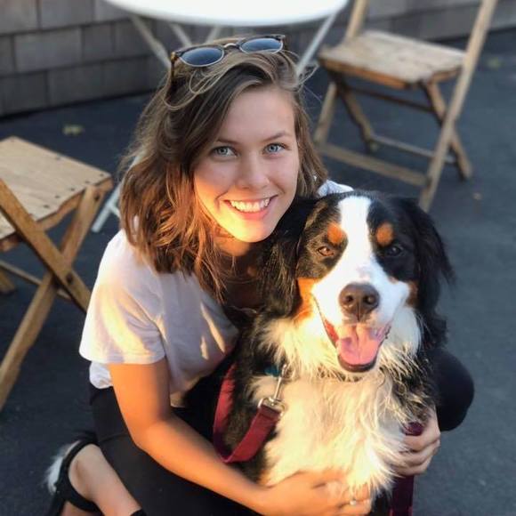 Meet your Posher, Claudia - Picture 1 of 1